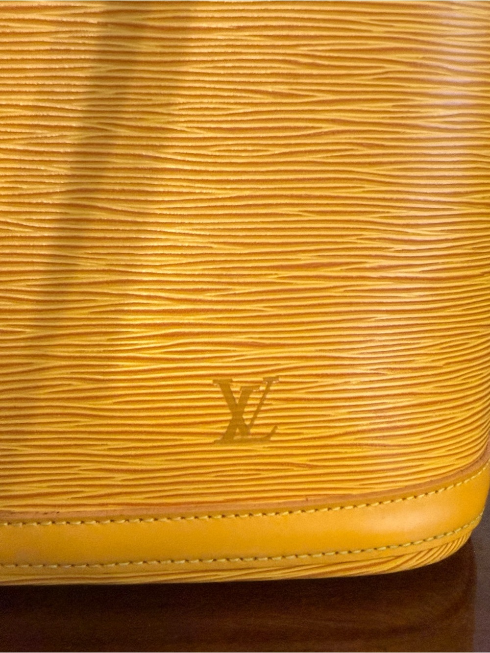 Louis Vuitton Lussac Yellow Epi Leather Shoulder Tote Bag VI953 Vintage France - Picture 5 of 6